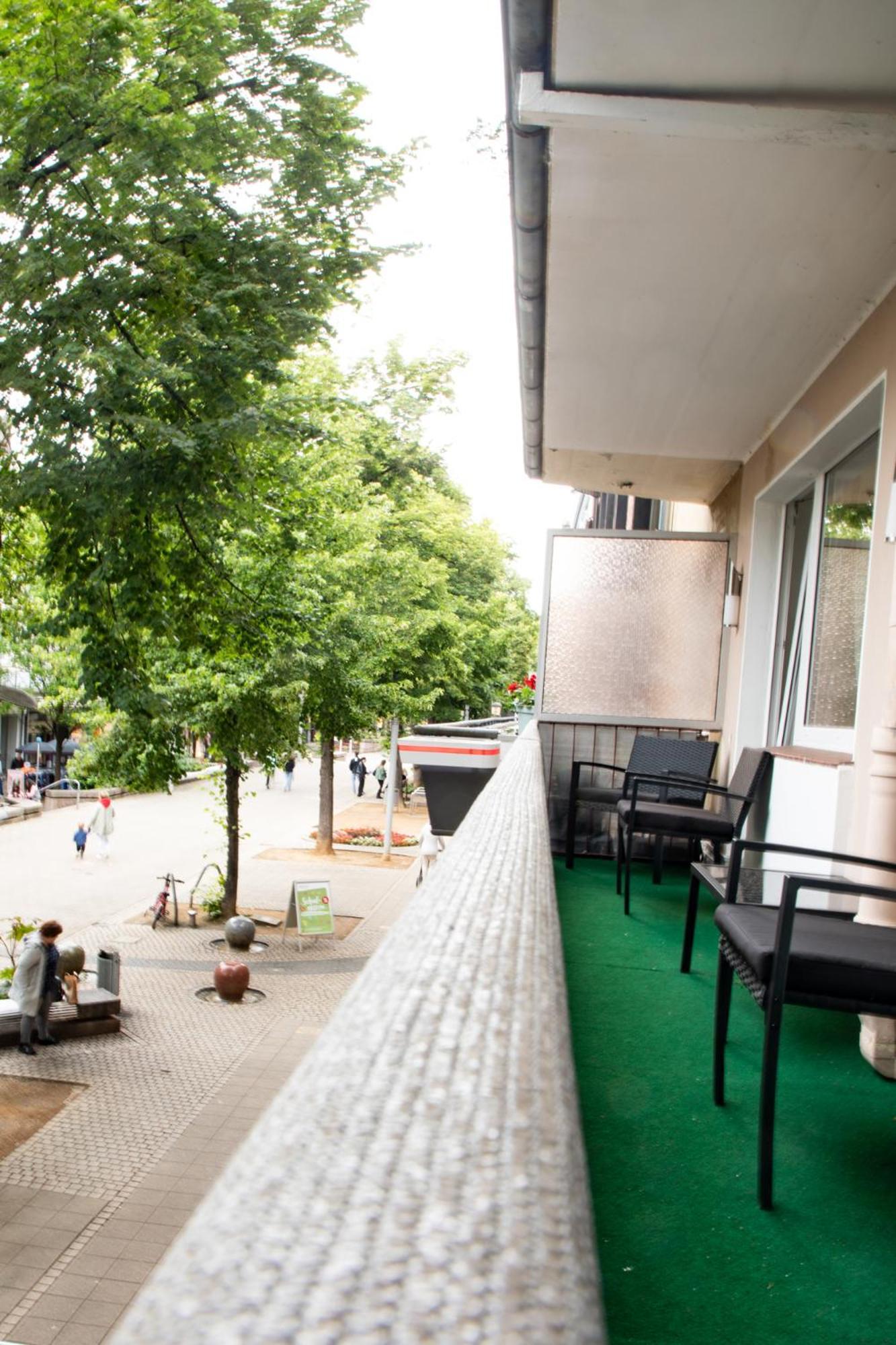 Me Living Bad Pyrmont Innenstadt 10 Meter Balkon Buitenkant foto
