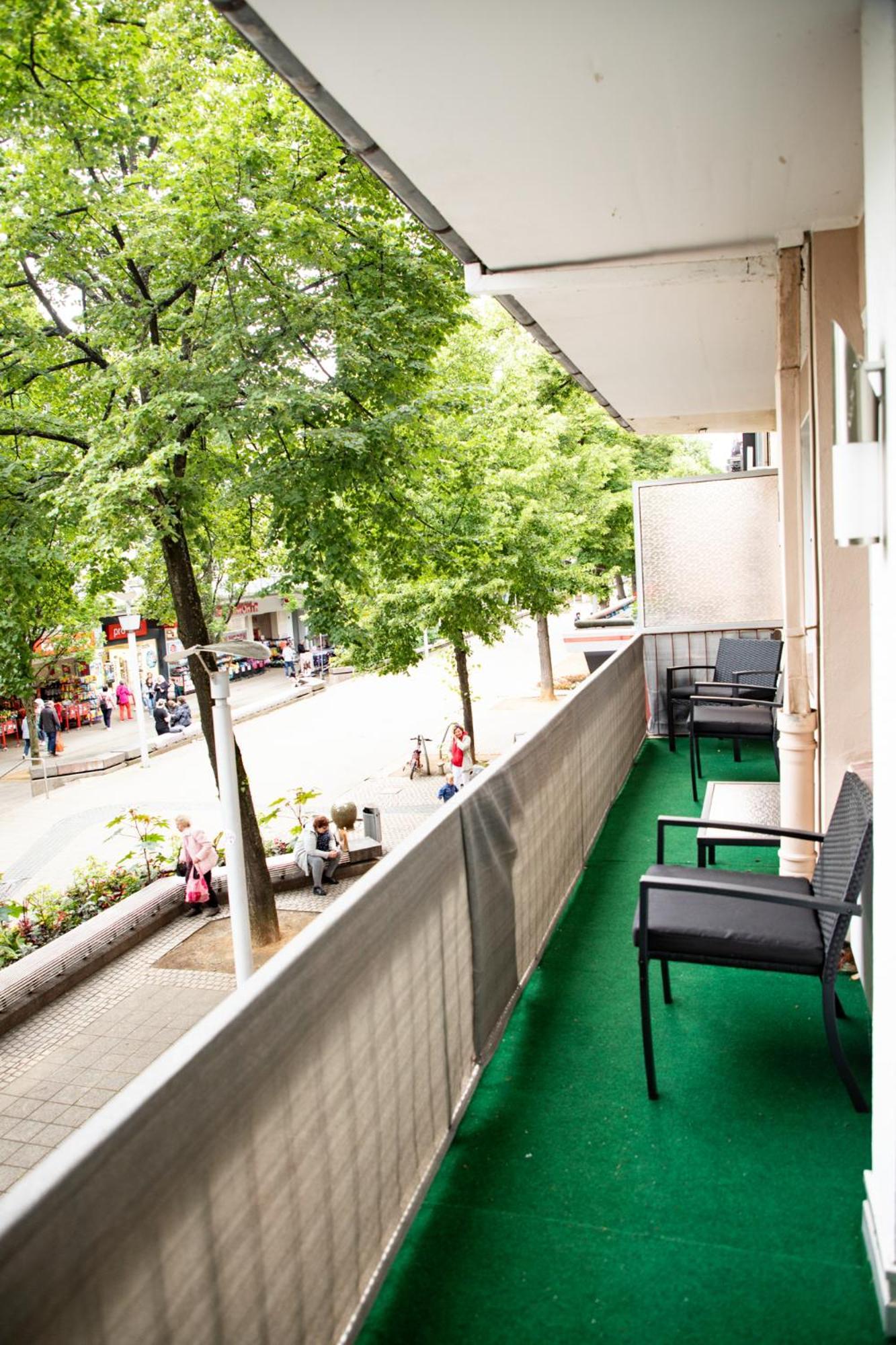 Me Living Bad Pyrmont Innenstadt 10 Meter Balkon Buitenkant foto
